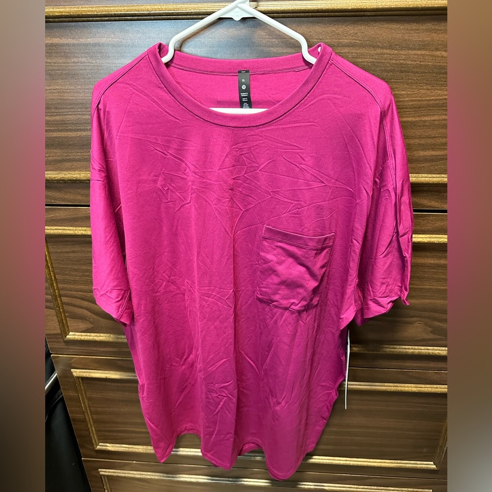 NWT Lululemon Fundamental Pocket Tee Size XL